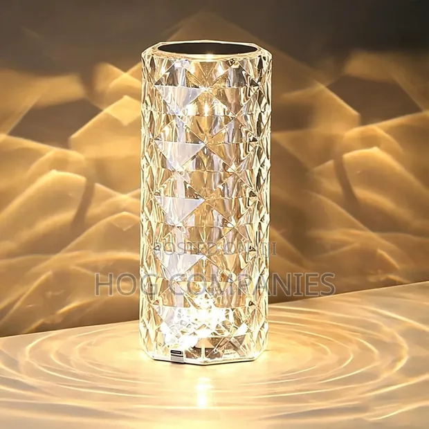 Crystal Diamond-Pattern Glass Vase - 1
