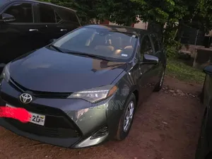 Toyota Corolla L 2017 Gray Sedan
