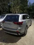 Mitsubishi Outlander 2016 Silver - 2