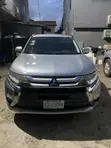Mitsubishi Outlander 2016 Silver - 3