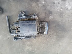 Toyota Rav4 2010 Fuel Canister