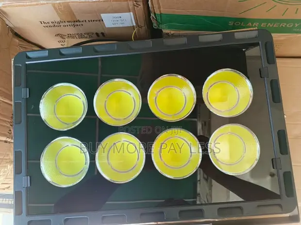 400W LED Floodlight - 1