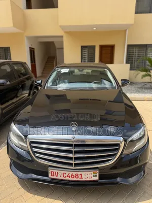 Mercedes-Benz E300 2018 Black