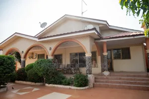 7 Bedroom House for Rent in Frafraha, Adenta