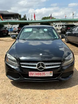 2016 Mercedes-Benz C300 Luxury Sedan RWD