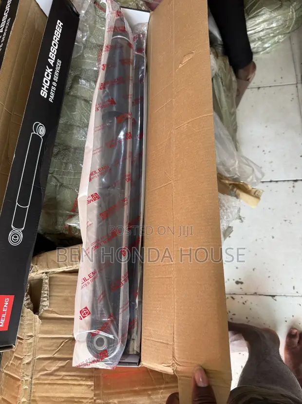 Honda Civic Back Shock Absorber (2012-2016) - 1