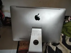Apple iMac 21" All-in-One Desktop Computer