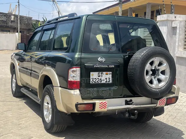 Nissan Patrol 3.0 GRX 2008 Green - 1