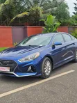 Hyundai Sonata SE 2018 Blue - 4