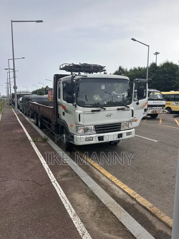 Hyundai HD120 Mega 5 Ton Double Axle Truck - 1