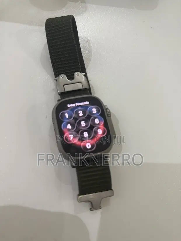 Apple Watch Ultra 2 - 1