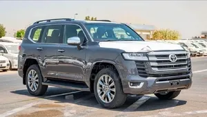 New Toyota Land Cruiser LC300 GXR 2025 Gray