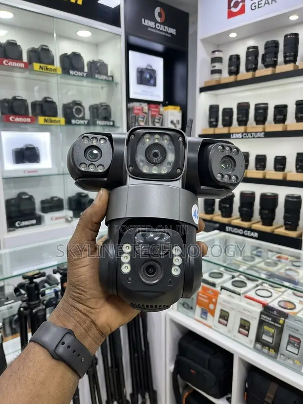 High Quality 3 Lens PTZ Solar CCTV Camera (4G) - 1