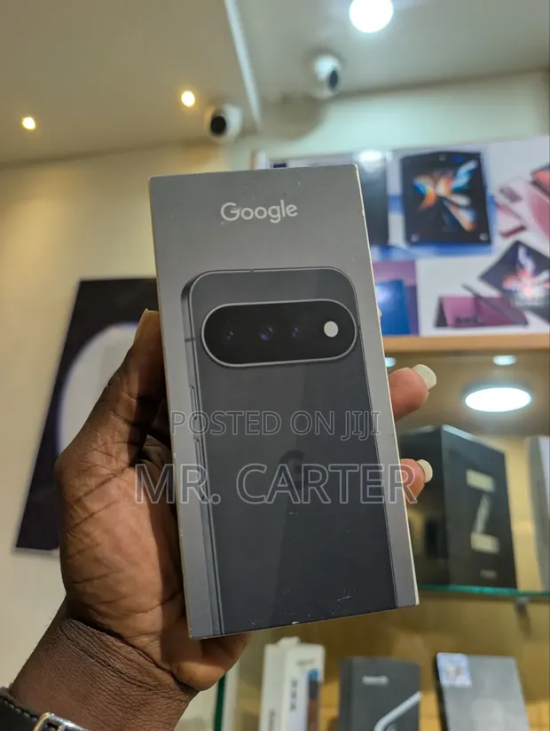 New Google Pixel 11 256GB Gray - 1