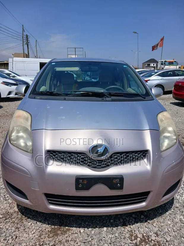 Toyota Vitz 2010 Gray - 1
