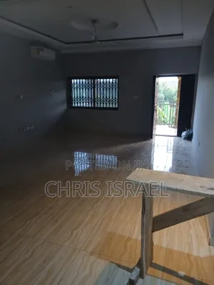 2 Bedroom Apartment for Rent in School Junction, Malejor