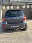 Toyota Vitz 1.3 FWD 3dr 2010 Gray - 4