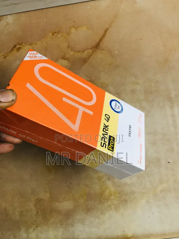 New Tecno Spark 40 Pro+ 256GB Green - 1