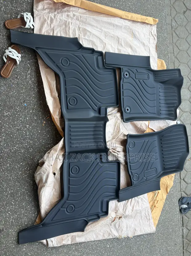 Toyota Hilux Floor Mats - 1