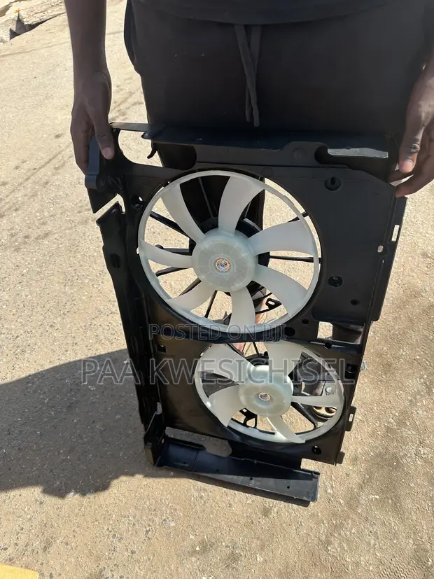 Toyota RAV4 Radiator Fans (2017-2018) - 1
