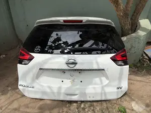 Nissan Rogue Tailgate/Boot (2016-2020)