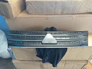 Mitsubishi Outlander Front Shells/Grill (2022-2025)