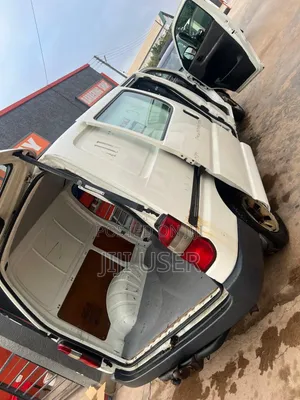 Toyota HiAce 2011 Double Door