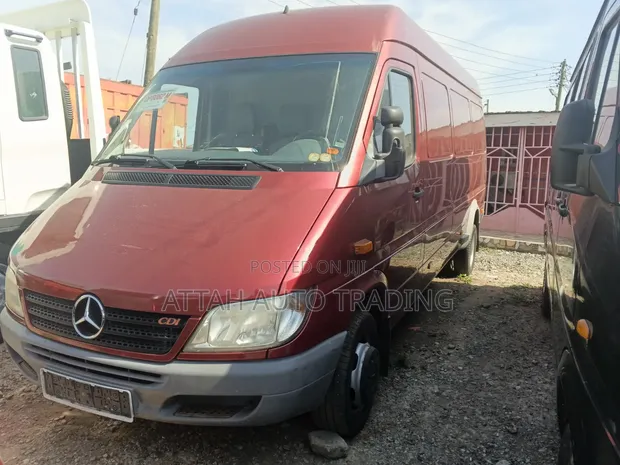 Mercedes-Benz Sprinter 2000 Bus - 1