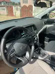 Hyundai Elantra SE 2019 Silver - 2