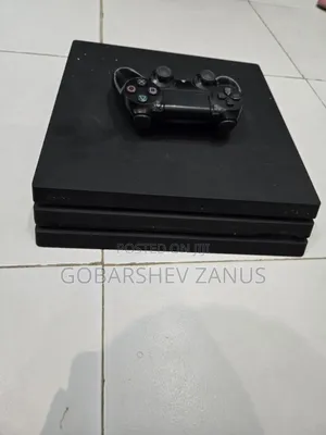 PlayStation 4 Pro 1TB Jailbroken