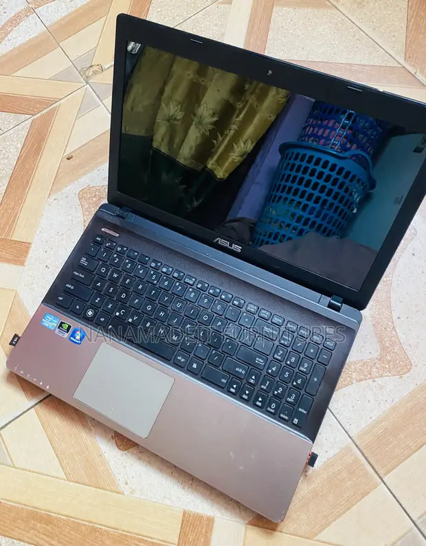 Asus Laptop - Intel Core i7, 4GB RAM, 500GB HDD - 1