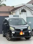 Toyota Voxy V 4WD 7-Seater 2012 - 3