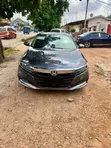 Honda Accord Touring 2.0T 2018 Black - 5