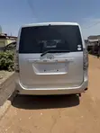 Toyota Voxy V 2WD 8-Seater 2010 Silver - 4