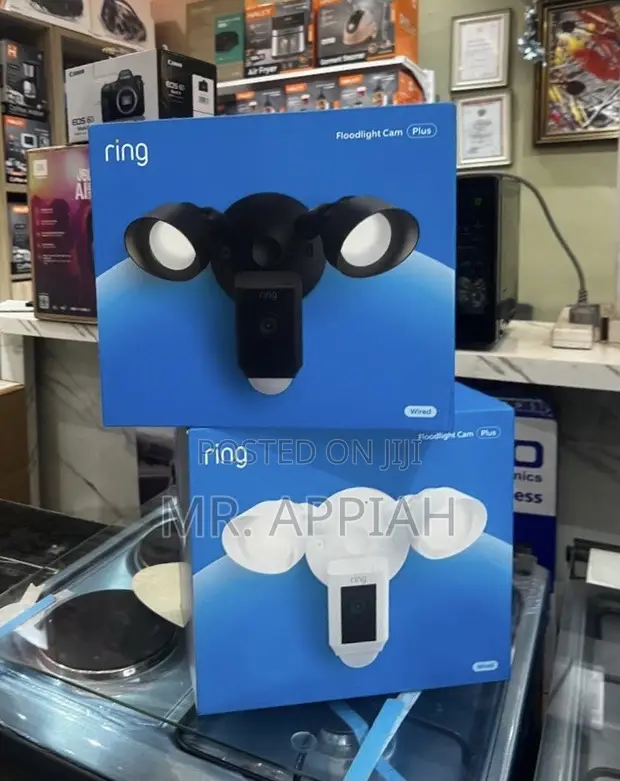 Ring Floodlight Cam Wired Plus - Outdoor Security Camera - 1