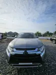 2019 Mitsubishi Outlander SE FWD Gray - 3