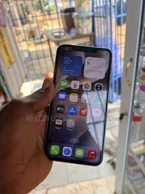 Apple iPhone 11 Pro Max 64GB White