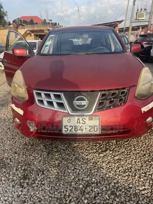 Nissan Rogue 2015 Red