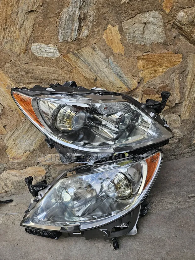 Lexus LS460 Headlight Charger Type - 1