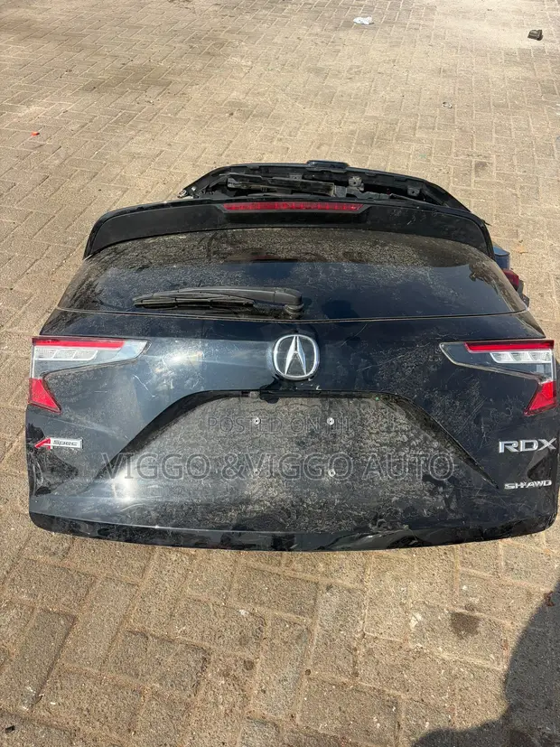 Acura RDX 2019 Original Boot - 1