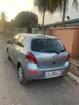 Toyota Vitz 1.0 FWD 5dr 2010 Silver - 2