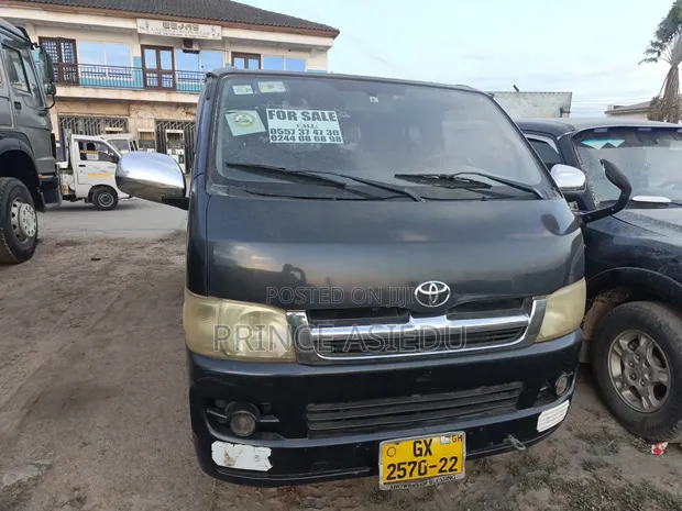 Toyota Regius 1998 Black - 1