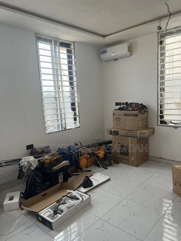 4-Bedroom House for Sale in Ahodwo Daban, Kumasi - 1