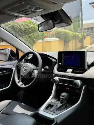 2023 Toyota RAV4 XLE Burgundy