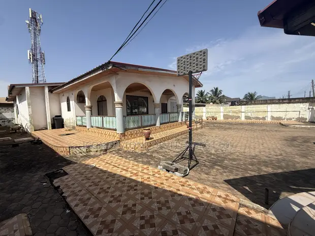 4 Bedroom House for Sale in Spintex 18 - 1