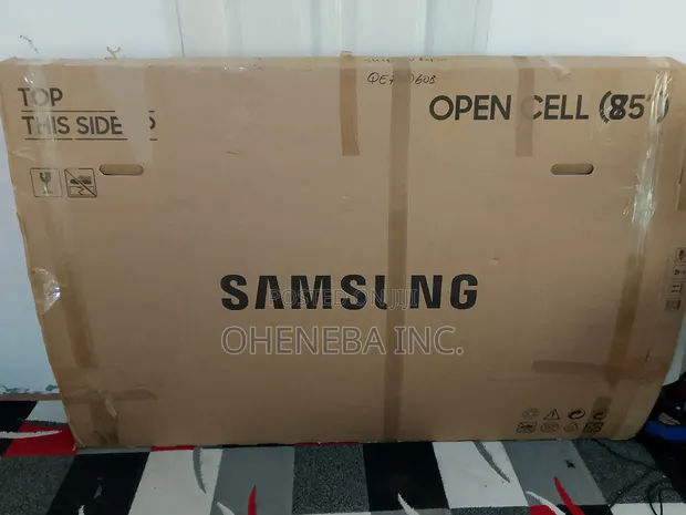Samsung 85 Inch QLED 4K Smart TV (QE85Q70TATXXU) - 1