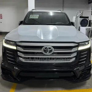 New Toyota Land Cruiser 2026 VXR Black
