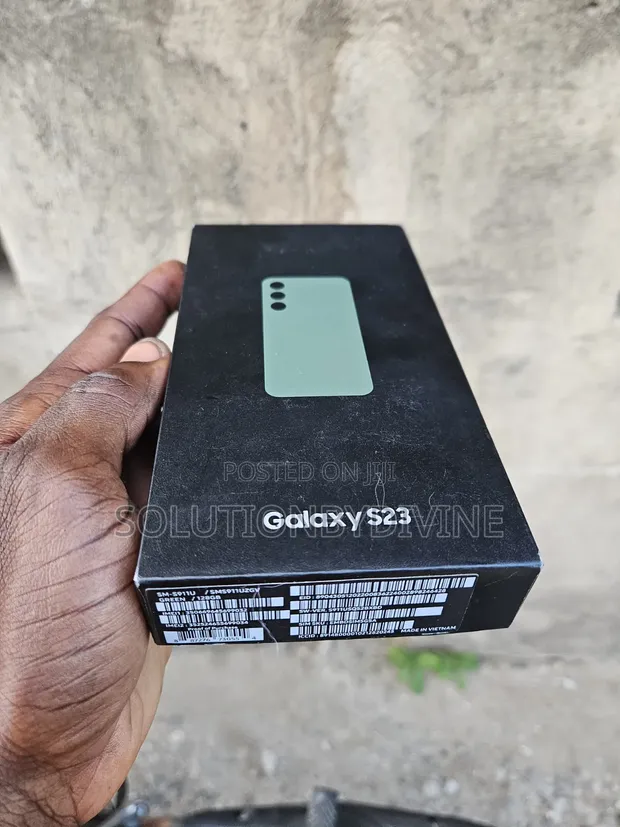 New Samsung Galaxy S23 128GB Green - 1