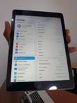 Apple iPad Pro 10.5 (2017) 128GB Gray - 3