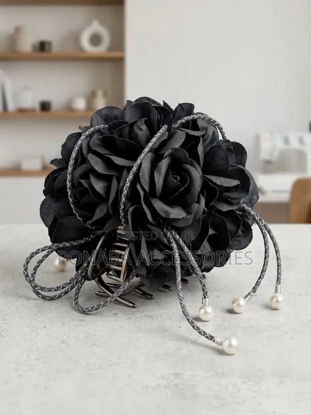 Voluminous Floral Ponytail Claw Clip - 1